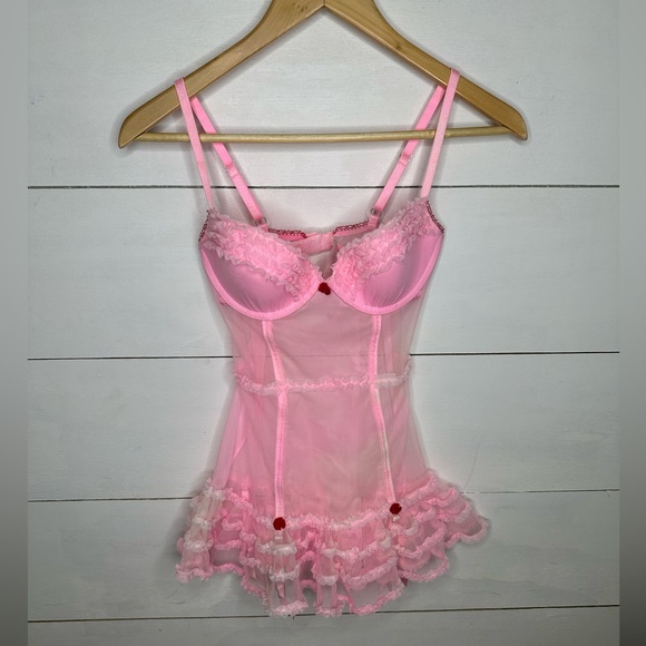 Victoria's Secret Other - Vintage Victoria's Secret Adorable Babydoll Pink Lace Flower Garter - Size 34C